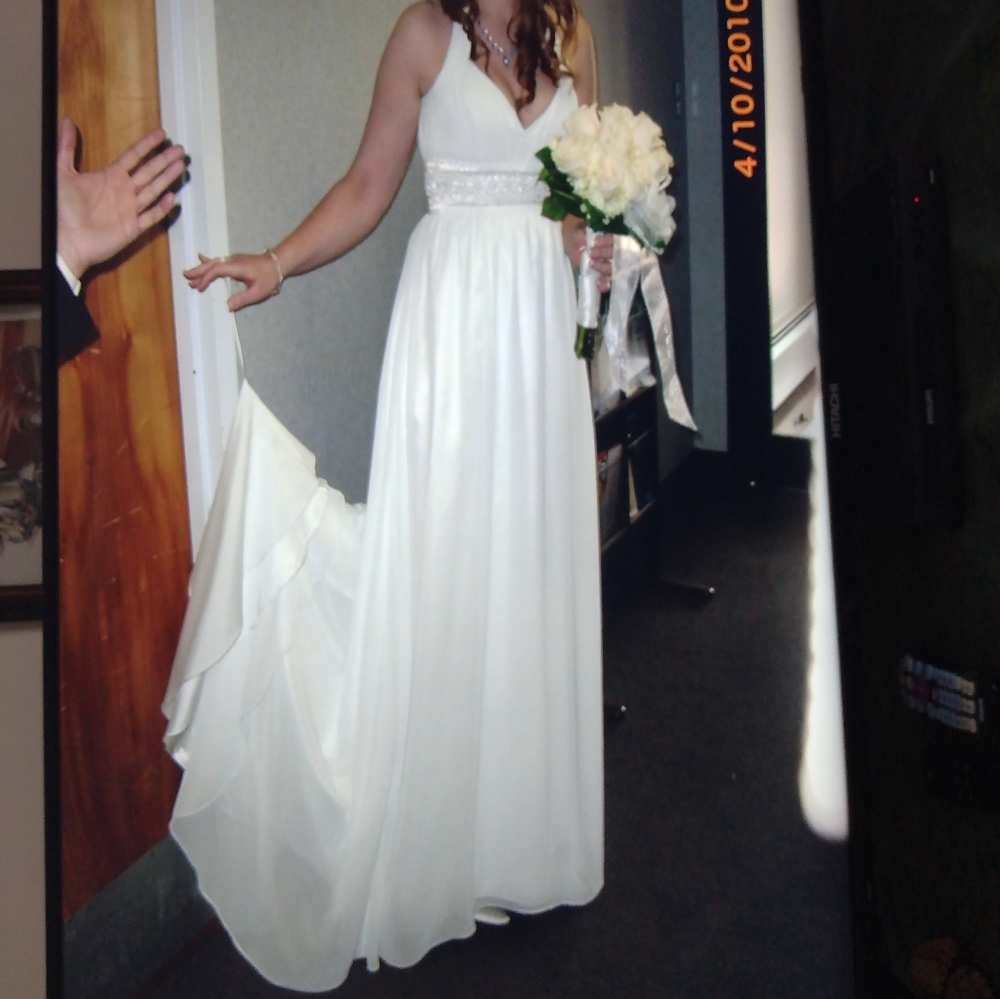 David's Bridal White Halter Rhinestone Belt Dress MP9573 Size 8